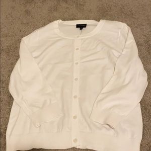 White quarter sleeve cardigan